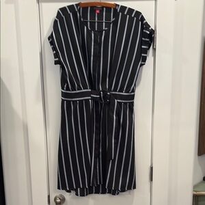 Vince Camuto Black and White Midi Top